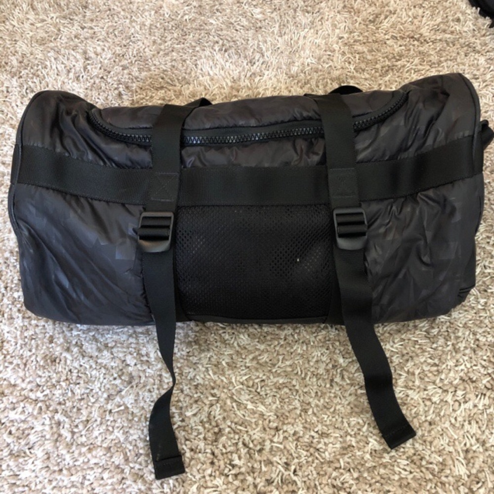 Under armor duffel bag